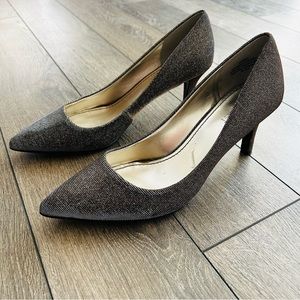 Unworn Nine West sparkly silver heels size 8 (bought the wrong size by mistake)